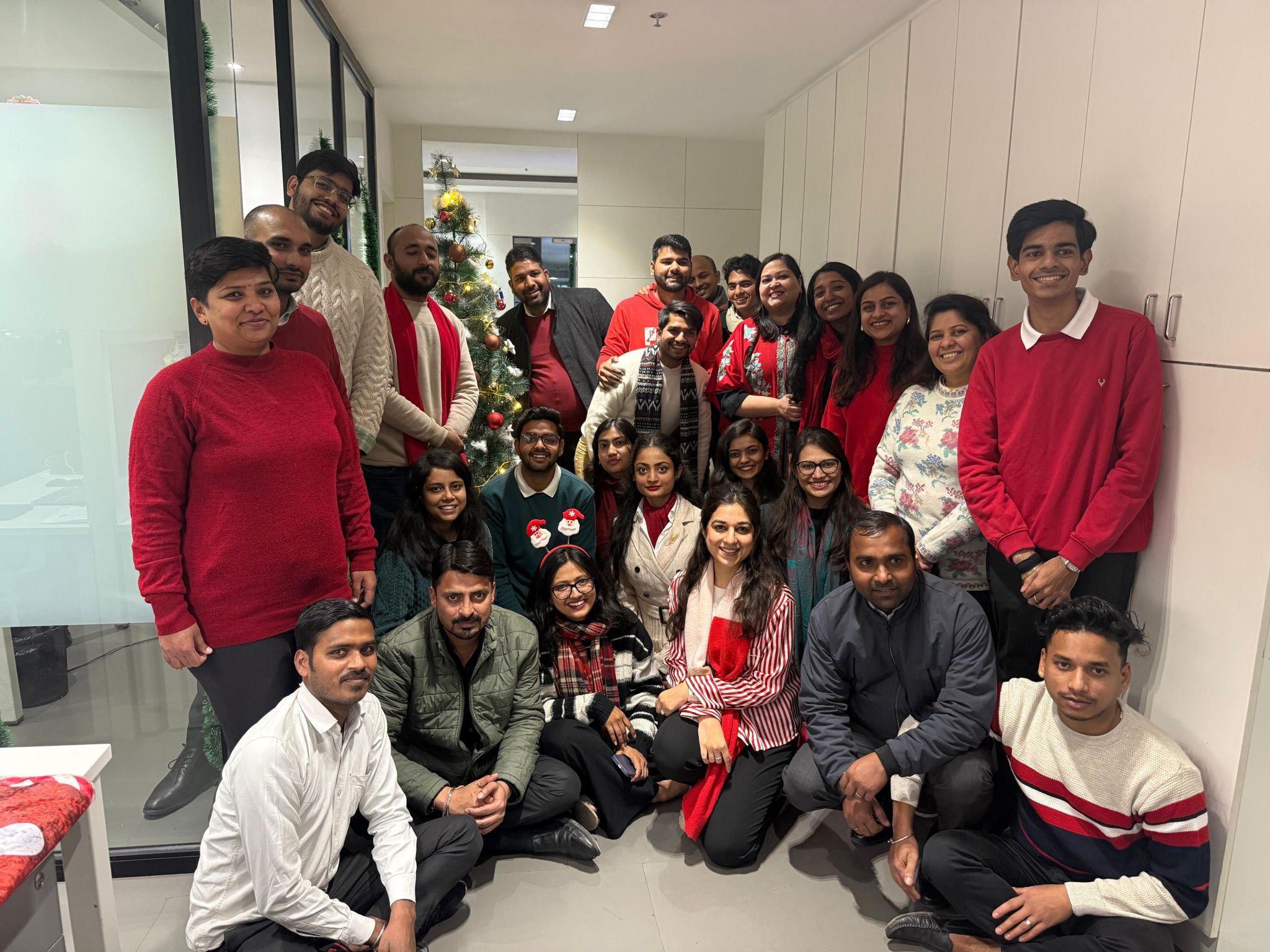 AQUILAW celebrates it’s legendary traditional Christmas Tea Party and absolutely super fun Secret Santa in the 4 offices - Delhi, Mumbai, Bhubaneswar & Kolkata spreading happiness, wishing good health & prosperity.